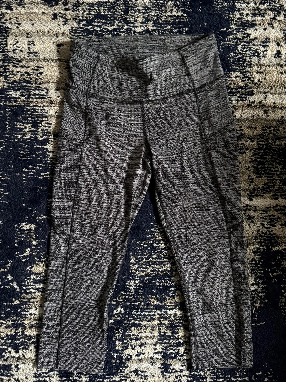 Lululemon Fast and Crop size 8